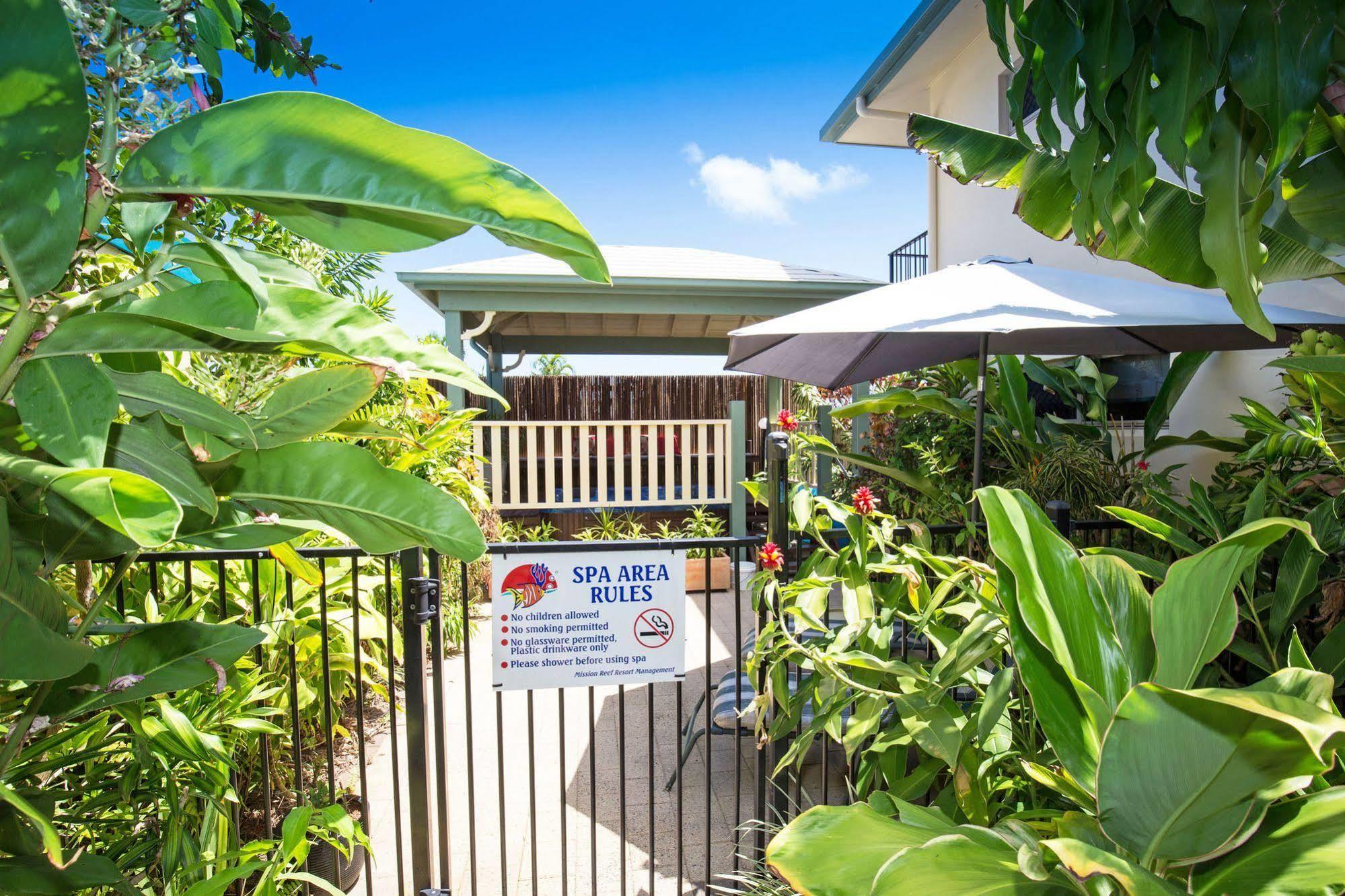 Mission Reef Resort Мишън Бийч Екстериор снимка