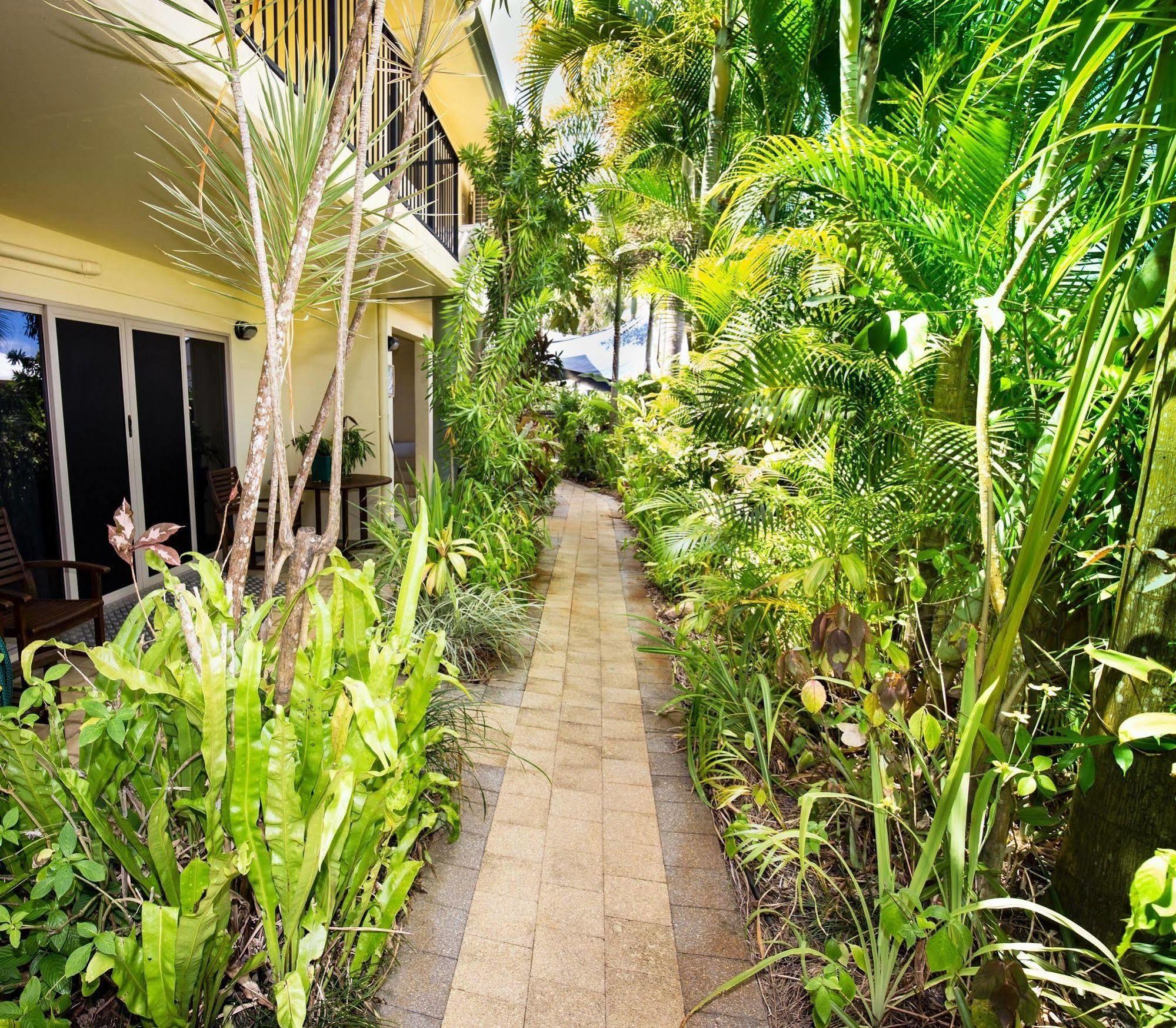 Mission Reef Resort Мишън Бийч Екстериор снимка